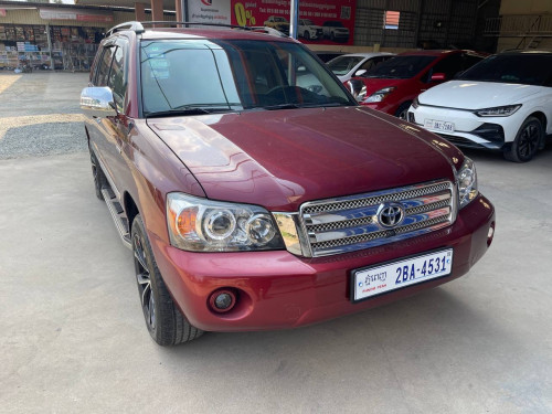 ឃ្លាំងលក់រថយន្ត សេម អូតូ ខា💰មានសេវាកម្មបង់រំលស់100% បង់120$-250$🚗Toyota Highlander 2004 V4 P1
