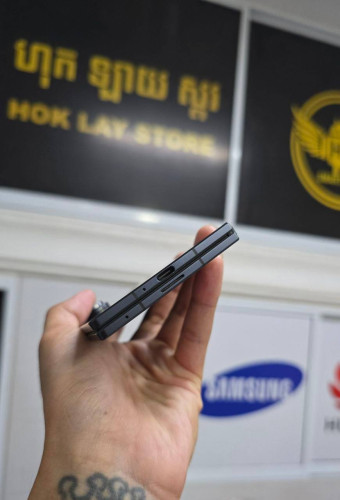 📲📲📲 : Samsung Zfold7 Ram:12G Rom: 512G Color : black 99%Price: