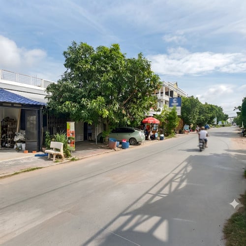 🛍️ ផ្ទះអាជីវកម្មលក់បន្ទាន់ តម្លៃល្អ (បុរីពិភពថ្មី ផ្លូវព្រៃស)