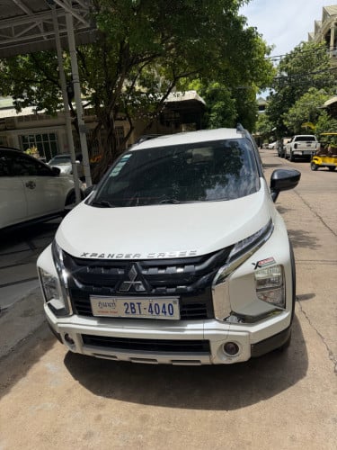 ម្ចាស់ដេីម Xpander 022 cross full option