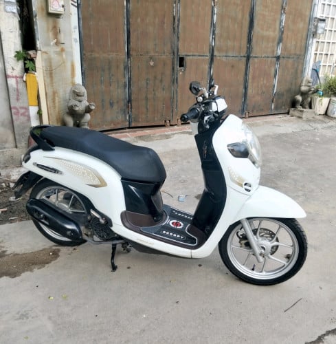020 ម៉ូតូស្អាត មានពន្ធកាតគ្រី