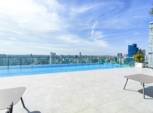 1Bedroom Condo with swimming pool for rent near BKK market