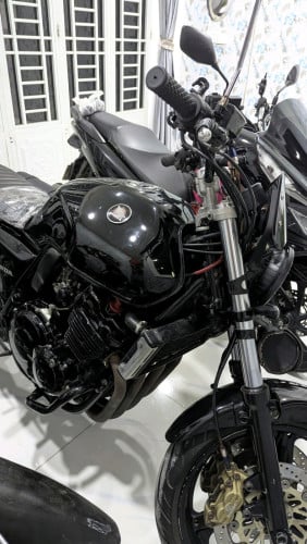 2004 cb400 តម្លៃ2600$ ចចារ
