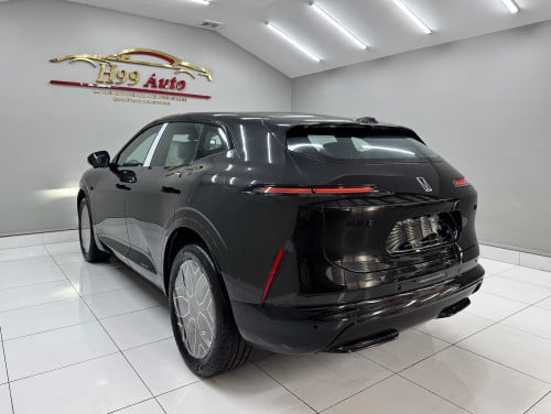 2026 AVATR 07 ELITE
