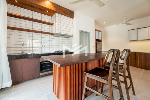 3 Bedroom Apt/ Flat For Rent in Daun Penh