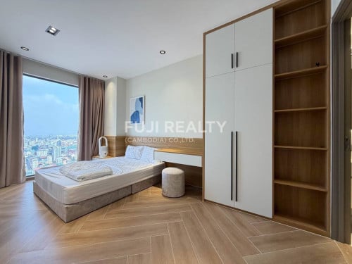 3-Bedrooms Time Square 306 BKK1 | Fully Decorated unit | For Sale