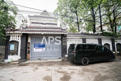 5 Bedroom Villa For Sale | Beung Tumpon 1 | Phnom Penh