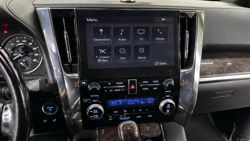 Toyota Alphard hybridមួយទឹកស្លាកលេខ