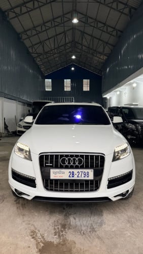 Audi Q7 ឆ្នាំ2010 (ម៉ាស៊ូត) តម្លៃ11500$