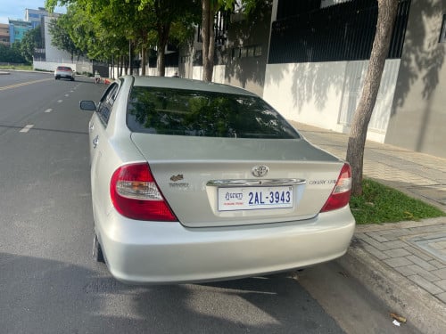 Camry 02 LE លក់
