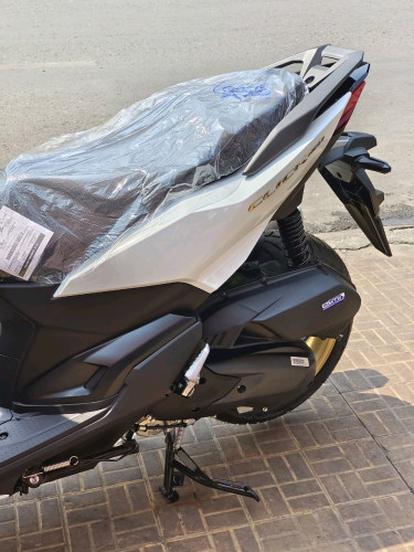 Click160cc 2024ថ្មីកេស