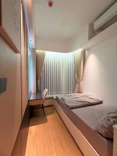 Condo 2 bed rent $1,000 at vue Aston