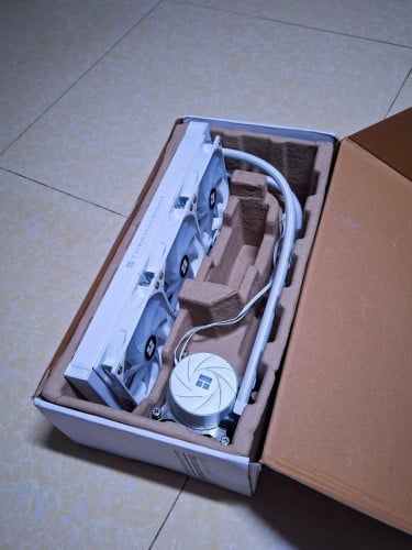 CPU Cooler 3Fan ARGB White 38$