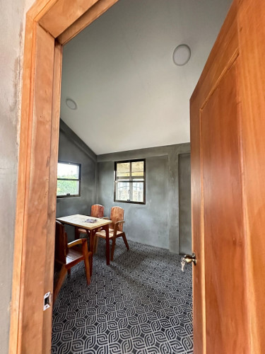 Cute solid House with Terrace for long-term rent or sell
