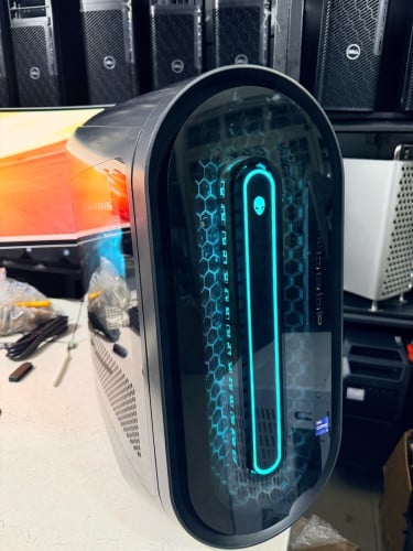 Dell Alienware Aurora R15