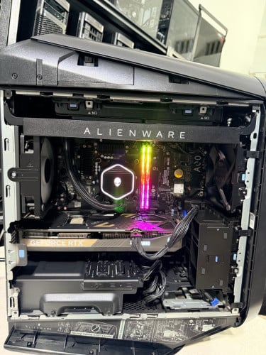 Dell Alienware Aurora R15