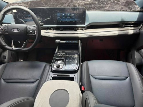 Ford Territory Titanium X full option ឆ្នាំ2025  ទឹកថ្នាំស្រុិនម៉ាជុំ100%