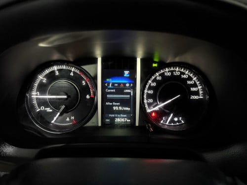 Fortuner Legender 2022 ខ្មៅ 2មុឺនKmជាង