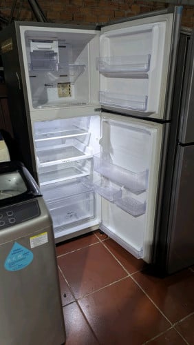 Fridge for sell-good price 170