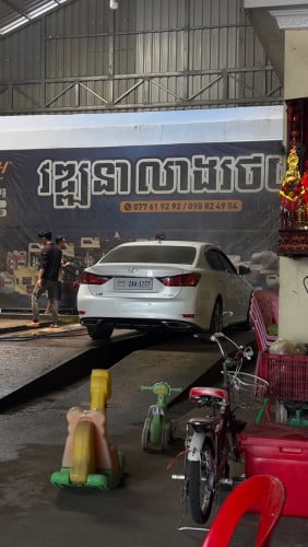 Gs 350 full option ប៉ុង1 low mileage(32000km)