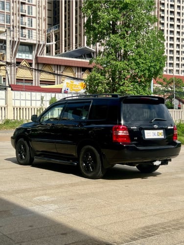 Highlander 03ប៉ុង1 Limited Full ឡានថ្មី ម្ចាស់ដើមទី1ធានាឡានថ្មី អត់បុកអត់ប៉ះ អត់កាត់ត តំលៃ13800ចចារ