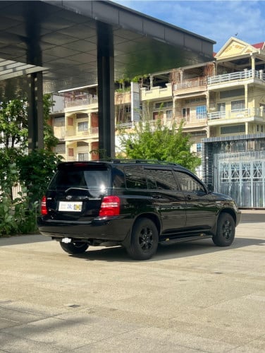 Highlander 03ប៉ុង1 Limited Full ឡានថ្មី ម្ចាស់ដើមទី1ធានាឡានថ្មី អត់បុកអត់ប៉ះ អត់កាត់ត តំលៃ13800ចចារ