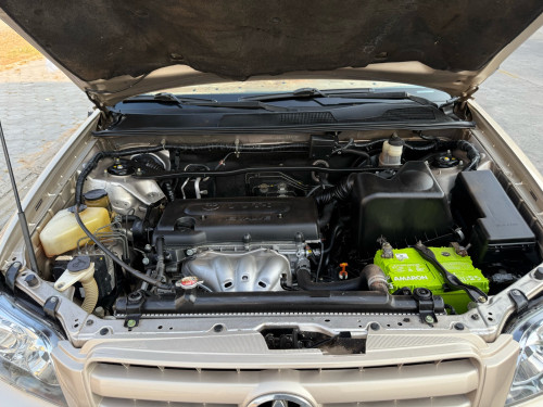 Highlander 2005 V4 បុង១ បើកតំបូល កៅអីចុច