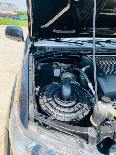 Hilux Vigo ឡេីង2012 (ស្តាំកែ)