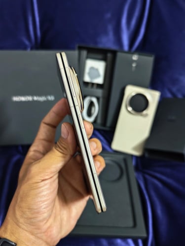 Honor Magic V5 ក្រុមហ៊ុន
