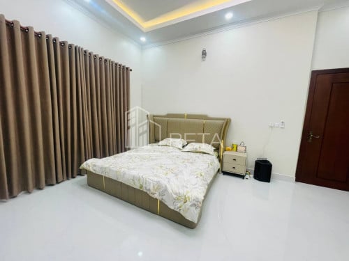 House for rent 4 bedroom near Foody mart O2