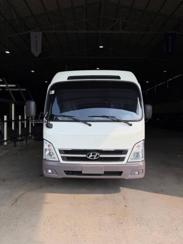 Hyundai County 29កៅអី