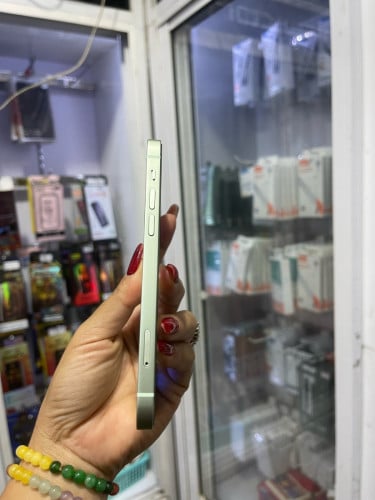 iPhone 12/64GB/LLថ្ម89%តួរស្អាតសុីនសានុំ(ធានា១ខែលើម៉ាសុីន)