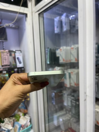 iPhone 12/64GB/LLថ្ម89%តួរស្អាតសុីនសានុំ(ធានា១ខែលើម៉ាសុីន)