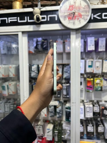 iPhone 12 🍏 ពណ៌ទឹកសណ្តែក 64GB  LLA  Battery 89% 🔋 តួស្អាត 99% សំណុំហ្សីន