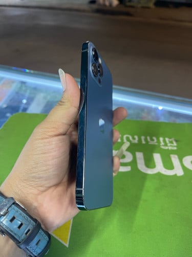 iPhone 12pm ស្អាតមានស្កេនអេក្រង់GX 250$