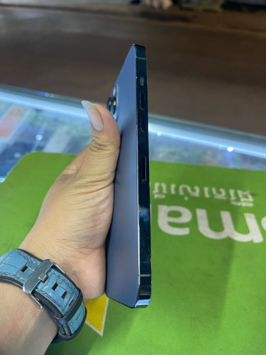 iPhone 12pm ស្អាតមានស្កេនអេក្រង់GX 250$