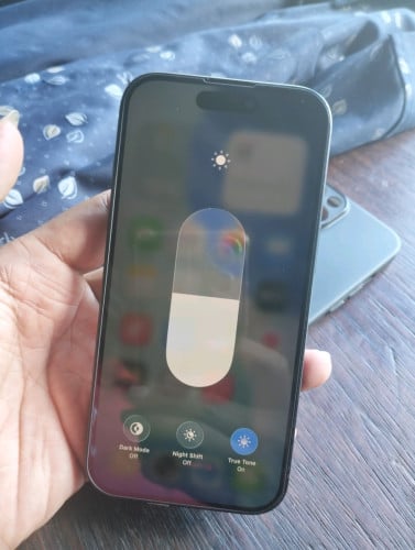 Iphone 15 , 128g ដាក់ស៊ីម2 សាណុំណែន