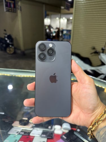 iPhone 15 Pro Max Black ZP/A HD256GB Phone Condition 98% 🔋ដូរ100% , ម៉ាស៊ីនហ្ស៊ីន