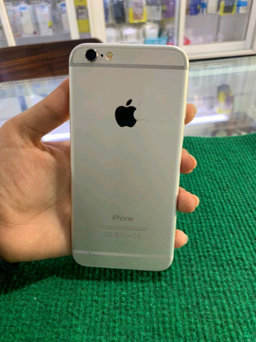 Iphone 6 (តម្លៃ50000៛)
