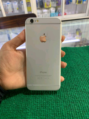 Iphone 6 (តម្លៃ50000៛)