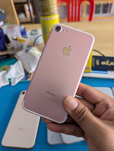 Iphone 7 ស្អាតអត់មានជាប់លក់ 10ម៉ឺនរៀល