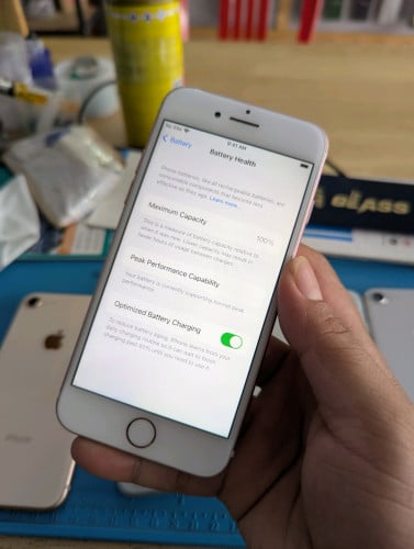 Iphone 7 ស្អាតអត់មានជាប់លក់ 10ម៉ឺនរៀល