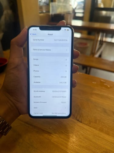 iPhone XS Max 256G នៅថ្មីអត់សូវប្រើ98% ហ្សុីនមួយជុំ •Memory 256G•ថ្ម 100% (កាន់ថ្ម)