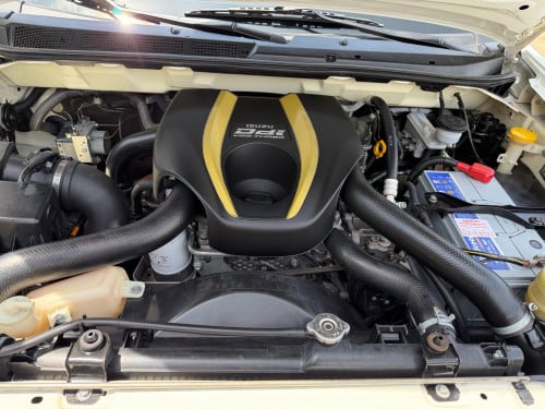 ISUZU D’MAX FULL 2013 អូតូកាពីតាស់ ឆ្វេងសុីន