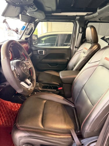 Jeep Rubicon 2019 ផ្លាកលេខ ម្ខ្លាញ់គោស្រុកខ្មែរ ទើបកាត់ប្តូរបាន 8ម៉ឺនគីឡូ ធានាឡានមិនបុកបាញ់ថ្នាំ100%