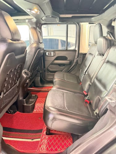 Jeep Rubicon 2019 ផ្លាកលេខ ម្ខ្លាញ់គោស្រុកខ្មែរ ទើបកាត់ប្តូរបាន 8ម៉ឺនគីឡូ ធានាឡានមិនបុកបាញ់ថ្នាំ100%
