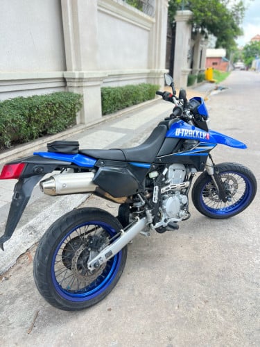 Kawasaki D.TRACK 250x ម៉ូតូឃ្លាំងក្រដាស់ពន្ទ ឆ្នាំ2012 ទើបមកដល់ខ្មែរ