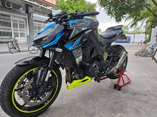 Kawasaki Z1000