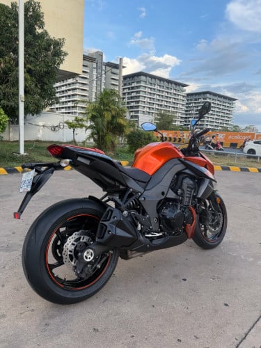 Kawasaki Z1000