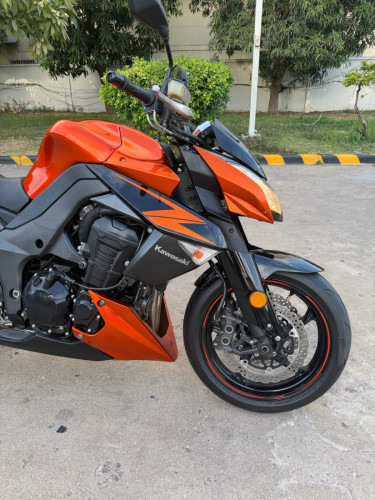 Kawasaki Z1000